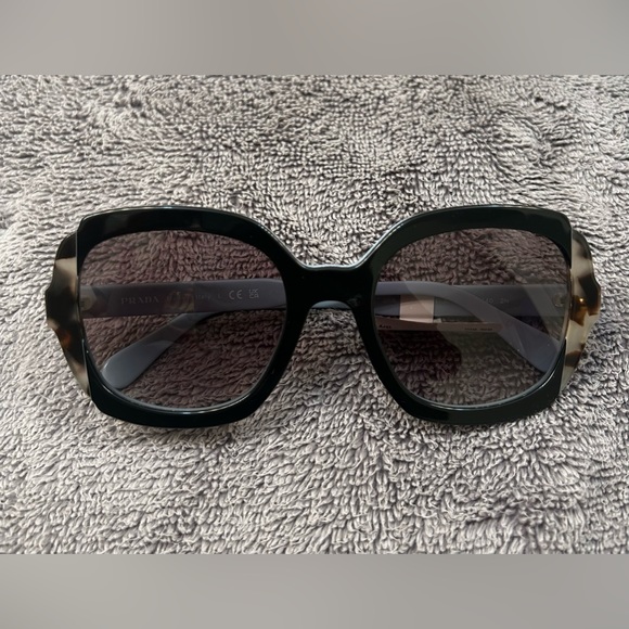 Women’s Prada Sunglasses - Picture 1 of 4